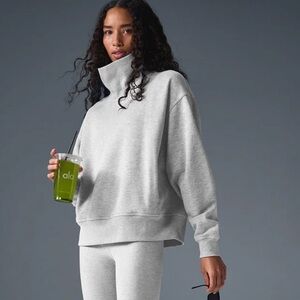 Alo Hazy Mock Neck Pullover - Small, Athletic Heather Grey. Lightly worn!